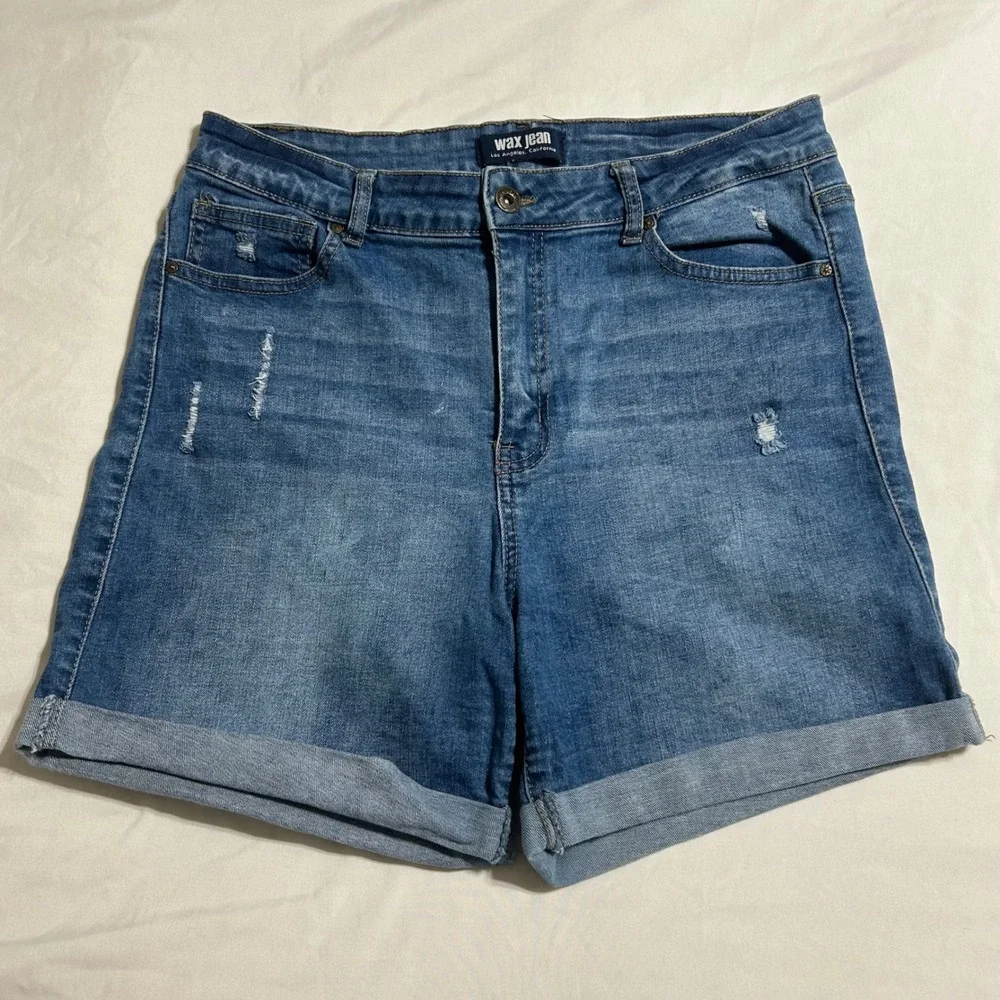 Wax Jean Womens Medium Wash Distressed Cuffed Denim Shorts 90145 Blue Size L - Picture 1 of 13